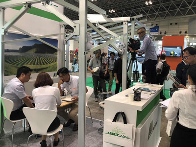 聚焦AGRI WORLD 2018丨邁貝特?cái)y農(nóng)業(yè)大棚解決方案大放異彩，專業(yè)攝影攝像全程記錄